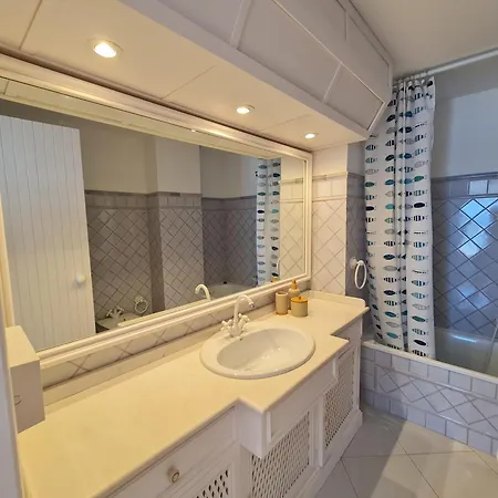 La Siesta アパート